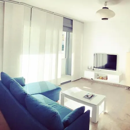 Apartment Con Piscina Y Parking En
