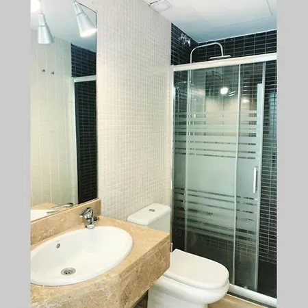 Con Piscina Y Parking En * Льорет-де-Мар