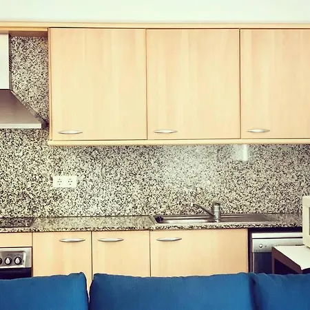 Apartment Con Piscina Y Parking En