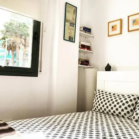 Con Piscina Y Parking En Apartment